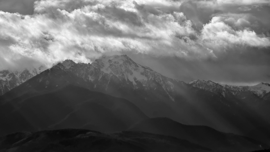 Sunlight, clouds, and snow; sculpting awesome terrain